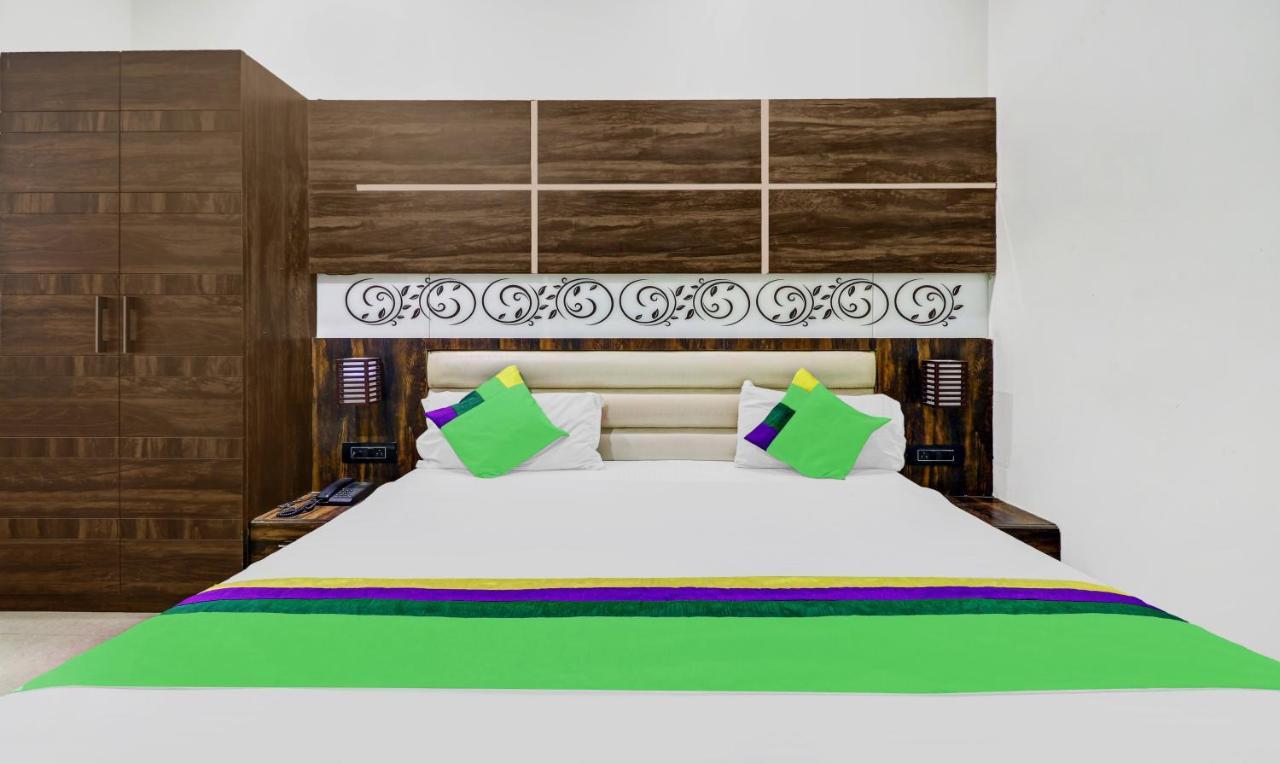 Itsy Hotels Anjali Mahal, 500 Mtrs From Mathura Railway Station Ngoại thất bức ảnh